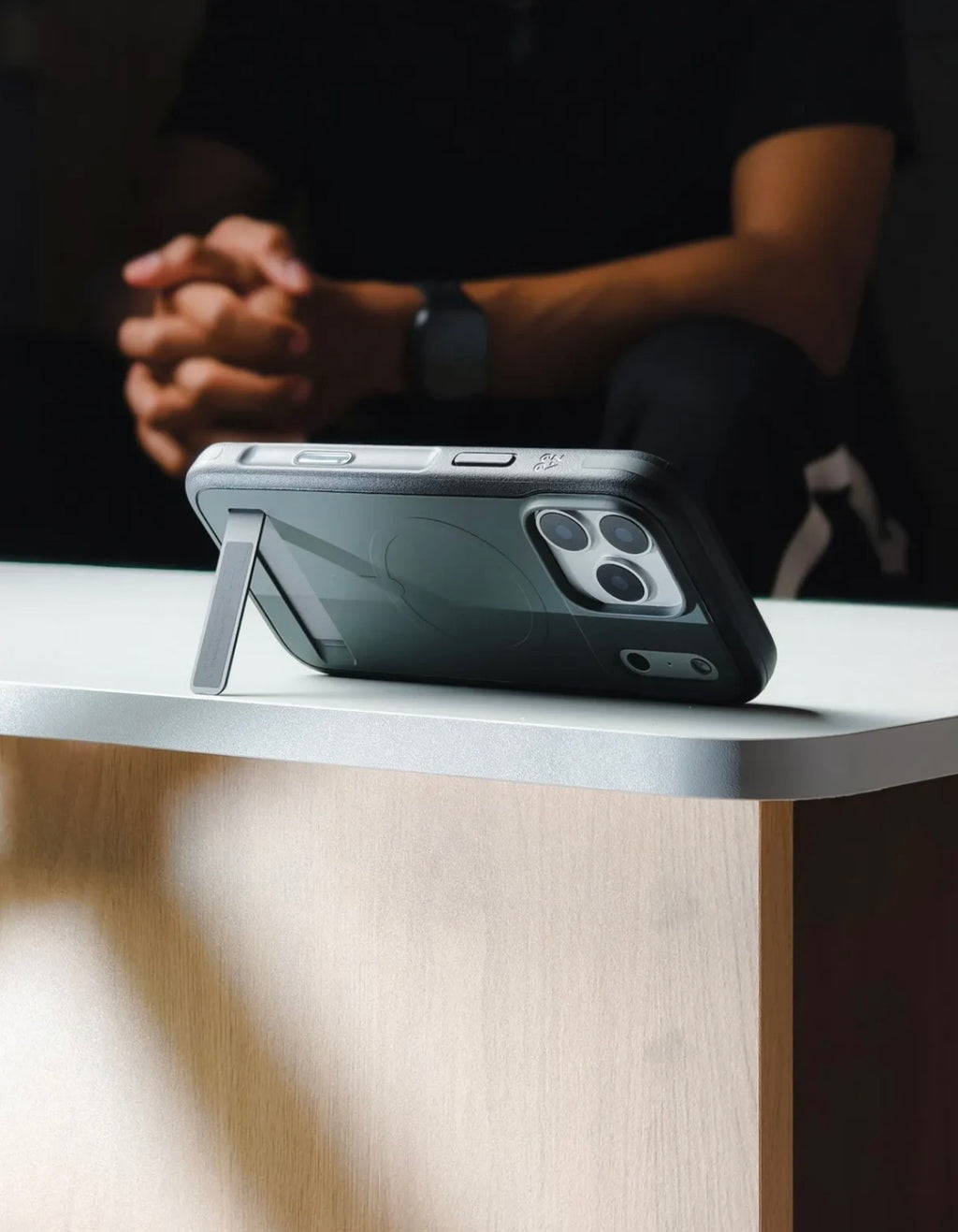 Cover iPhone 17 Pro Max | ZAGG Sedona Snap con Kickstand