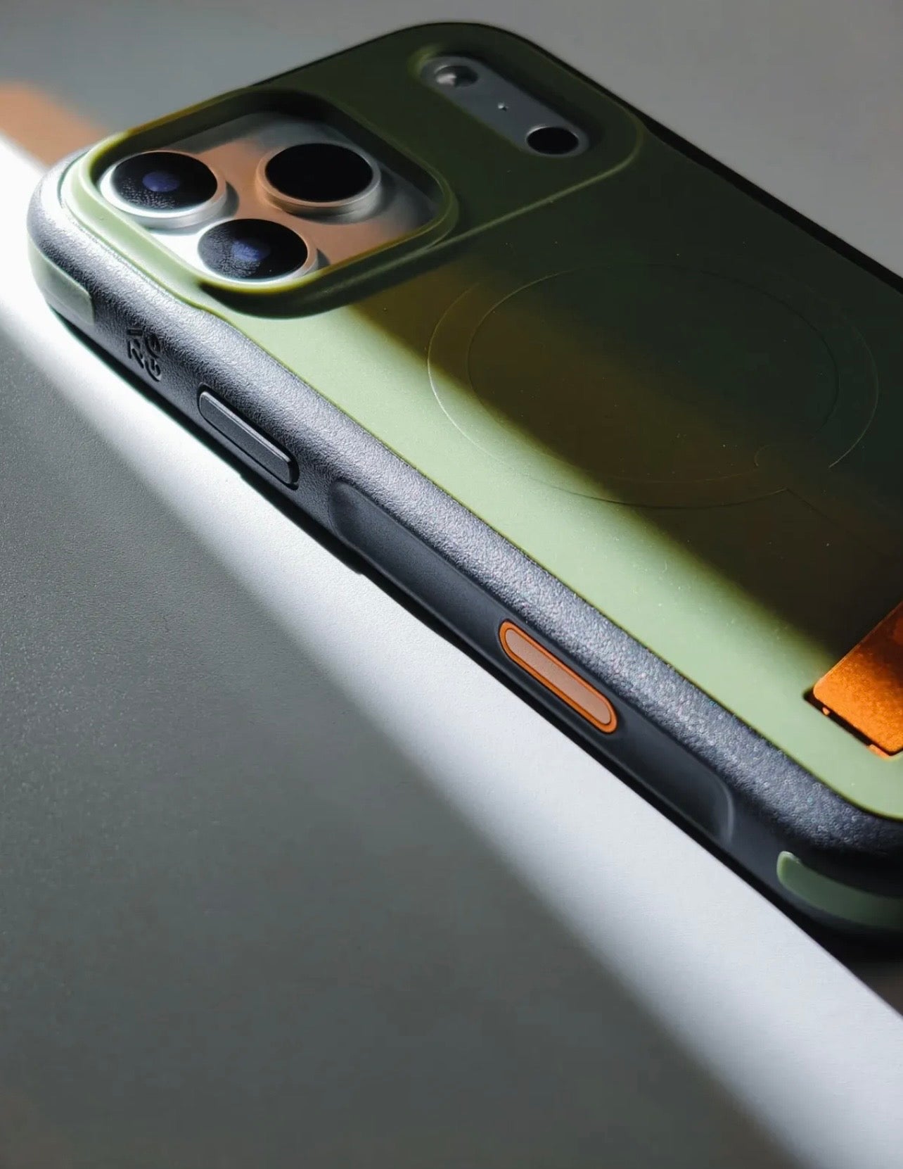 Cover iPhone 17 Pro Max | ZAGG Sedona Snap con Kickstand