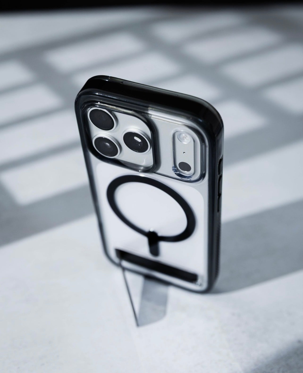 Cover iPhone 17 Pro Max | ZAGG Santa Cruz Snap con Kickstand